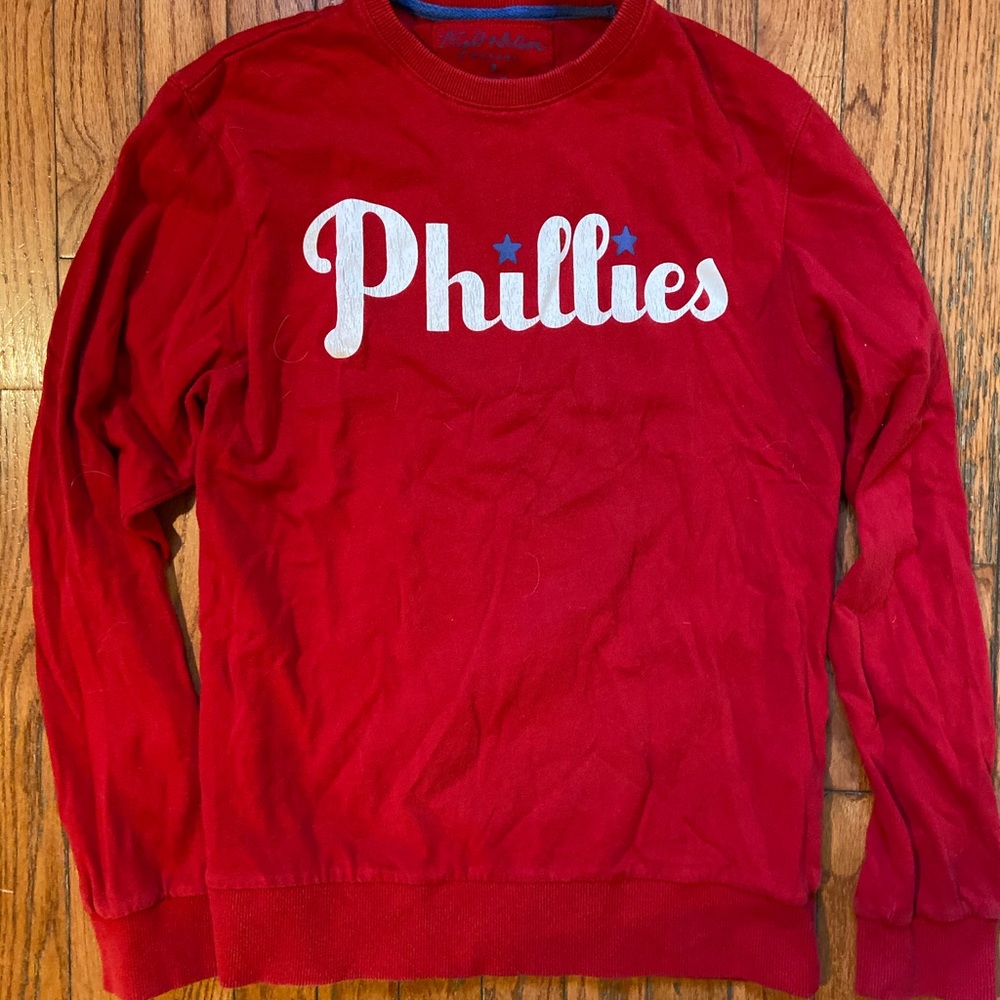 Philadelphia Phillies long sleeve shirt